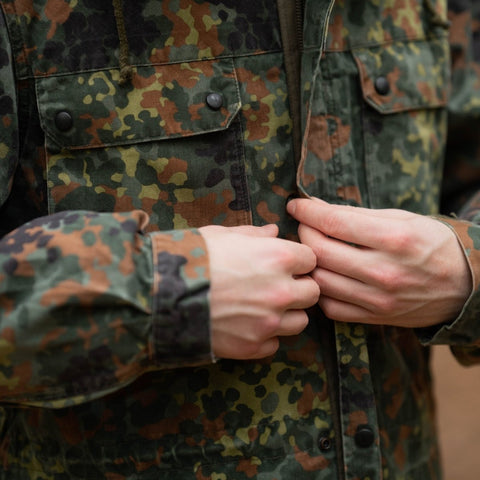 Militärjacken gegen zivile Jacken: Was ist der Unterschied?