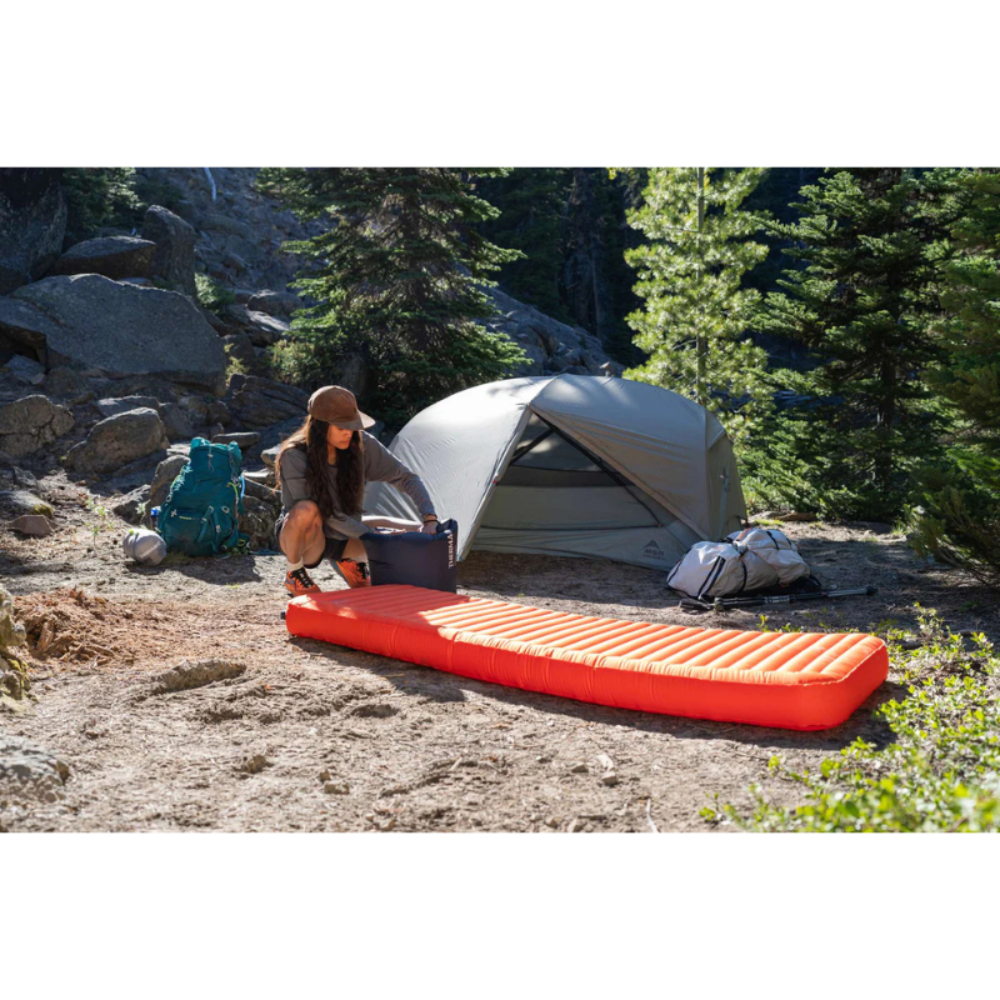 Therm-a-Rest NeoLoft Regular Wide Insulated Sleeping Pad 185 x 66 cm Ember
