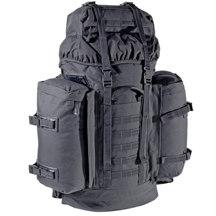 Grand sac à dos de randonnée en montagne A.Blochl noir avec plusieurs bretelles, poches latérales et support rembourré aux épaules et aux hanches.
