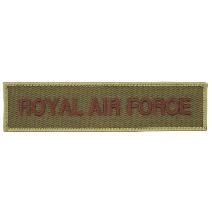 Véritable badge en tissu de la Royal Air Force de l'armée britannique avec insigne brodé de la RAF dans les couleurs militaires vert et marron