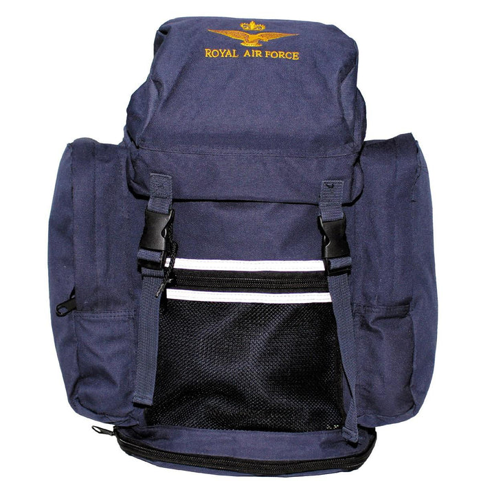 Sac à dos bleu de la Royal Air Force britannique avec insigne brodé, toile résistante, plusieurs poches et bretelles réglables.