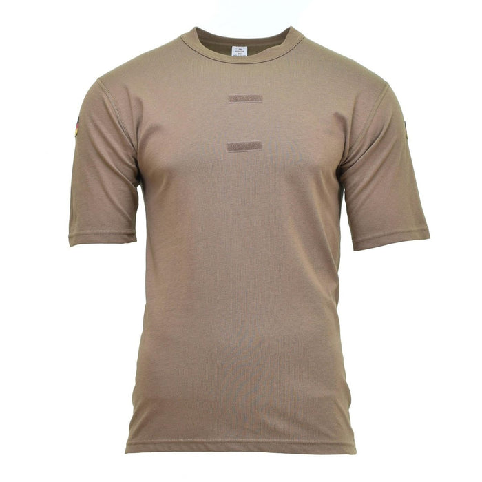 Khakifarbenes Leo Kohler-Militär-T-Shirt, das als leichte, atmungsaktive Basisschicht für Armeetruppen und den Einsatz im Freien konzipiert ist