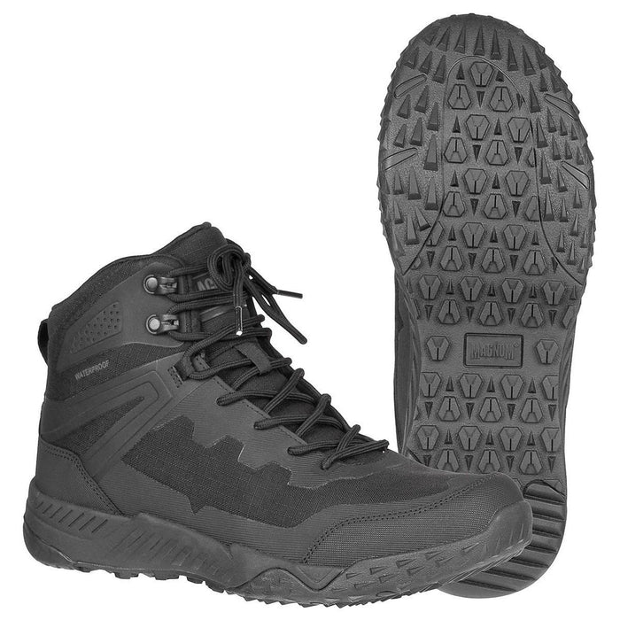 Schwarze wasserdichte Magnum HI-TEC Ultima 6.0 Wanderstiefel mit strapazierfähiger Außensohle und gepolsterter hoher Knöchelunterstützung