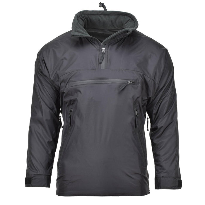 Schwarze, leichte MFH-Thermo-Anorakjacke mit Kapuze und Reißverschlusstaschen vorne und seitlich für Sport und Outdoor-Aktivitäten.