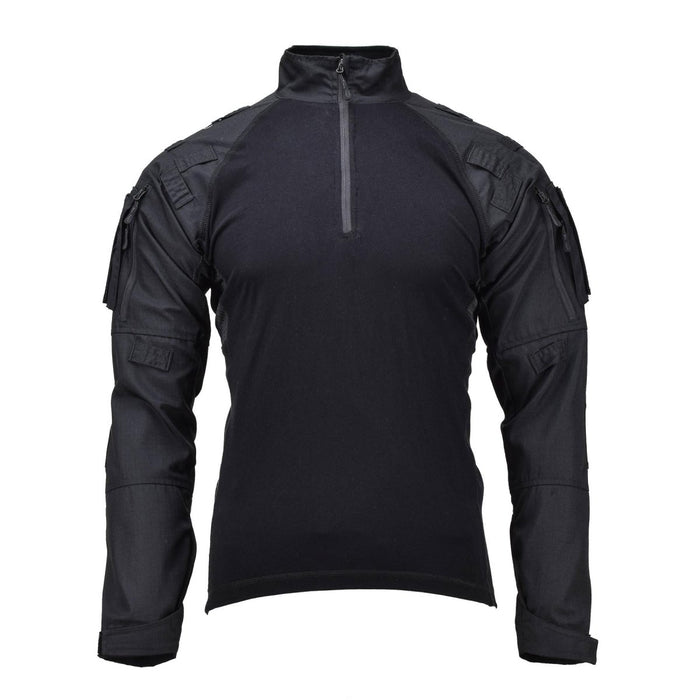 Camicia da combattimento tattica Mil-Tec nera con gomiti imbottiti, colletto con cerniera e anelli di attacco multipli per l'attrezzatura.