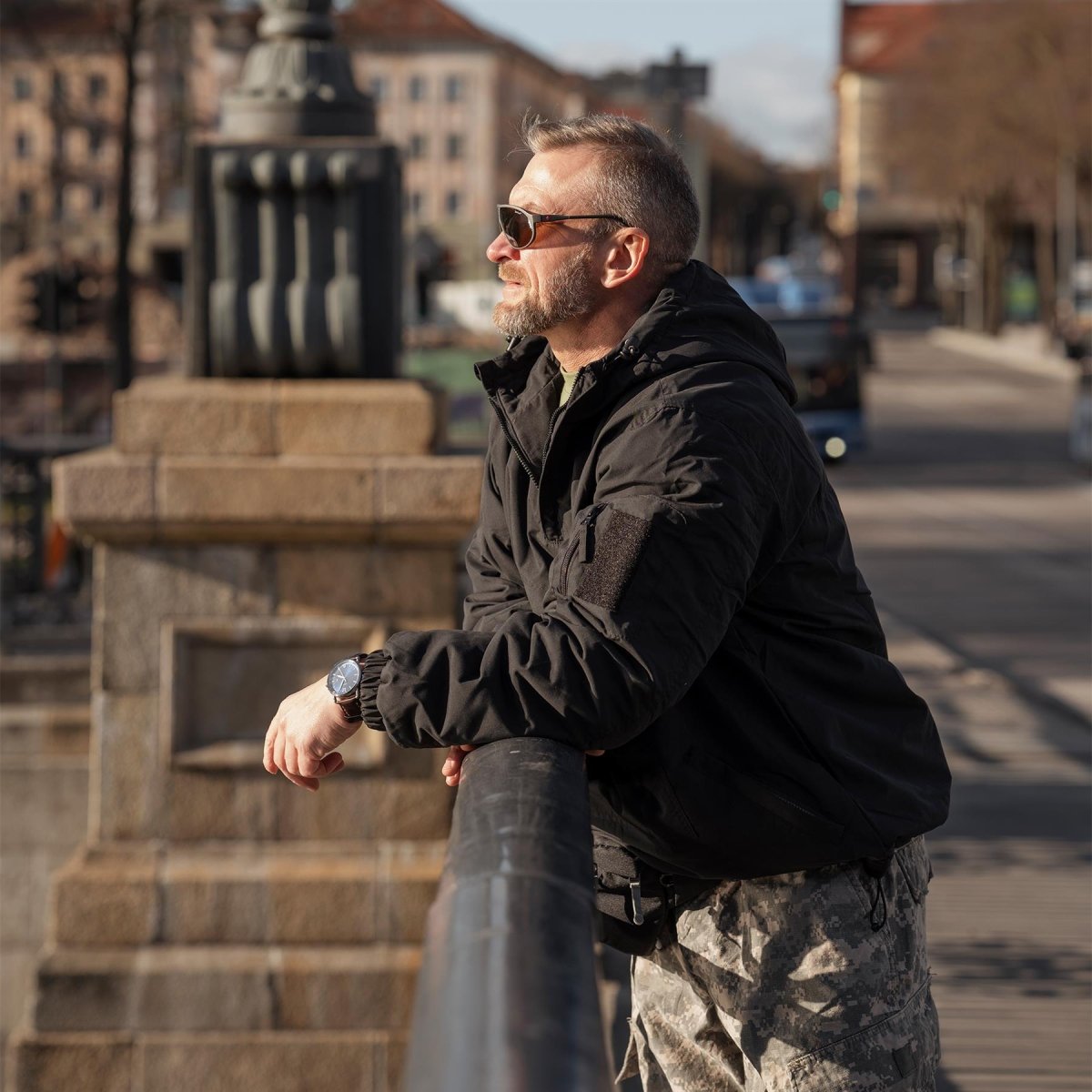MIL-TEC Deutsche Militärjacke Kampfjacke winddicht mit Kapuze und Fleecefutter schwarz NEU