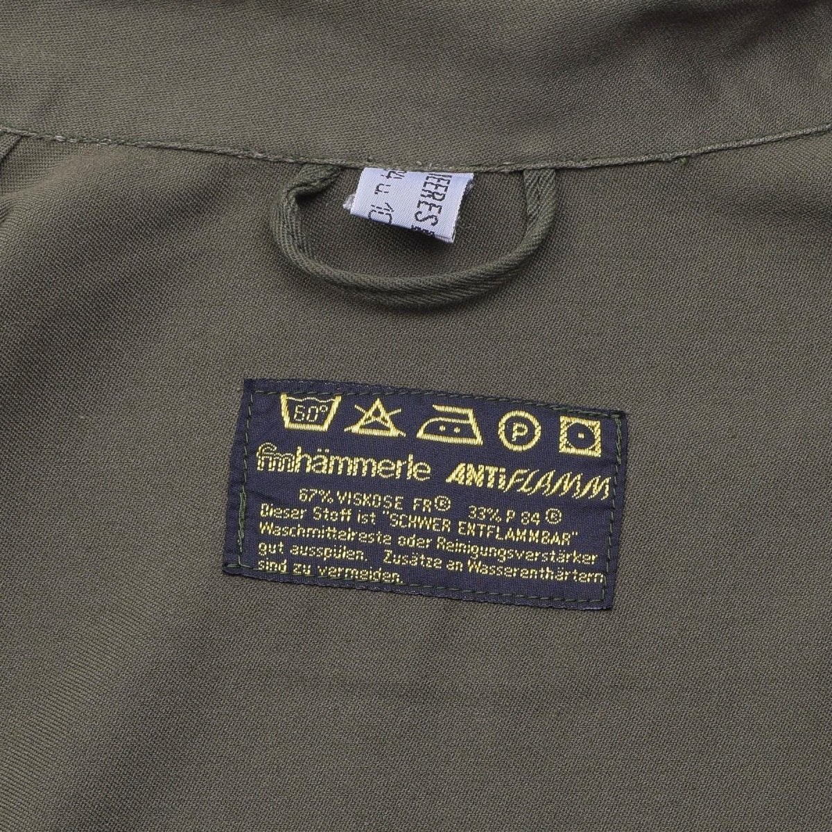 Shirt a maniche lunghe a maniche lunghe di olive militari austriaci originale Abito casual leggero nuovo
