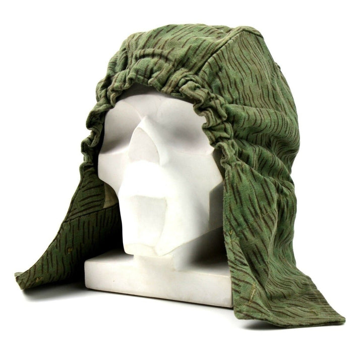 Cappuccio mimetico originale M60 dell'esercito ceco per giacche da campo, che fornisce una protezione mimetica militare durevole e resistente alle intemperie.