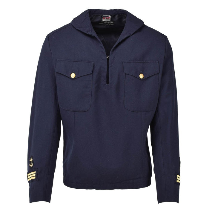 Camicia originale da marinaio militare svedese blu navy con toppe con ancora e dettagli con bottoni dorati, stile navale formale.