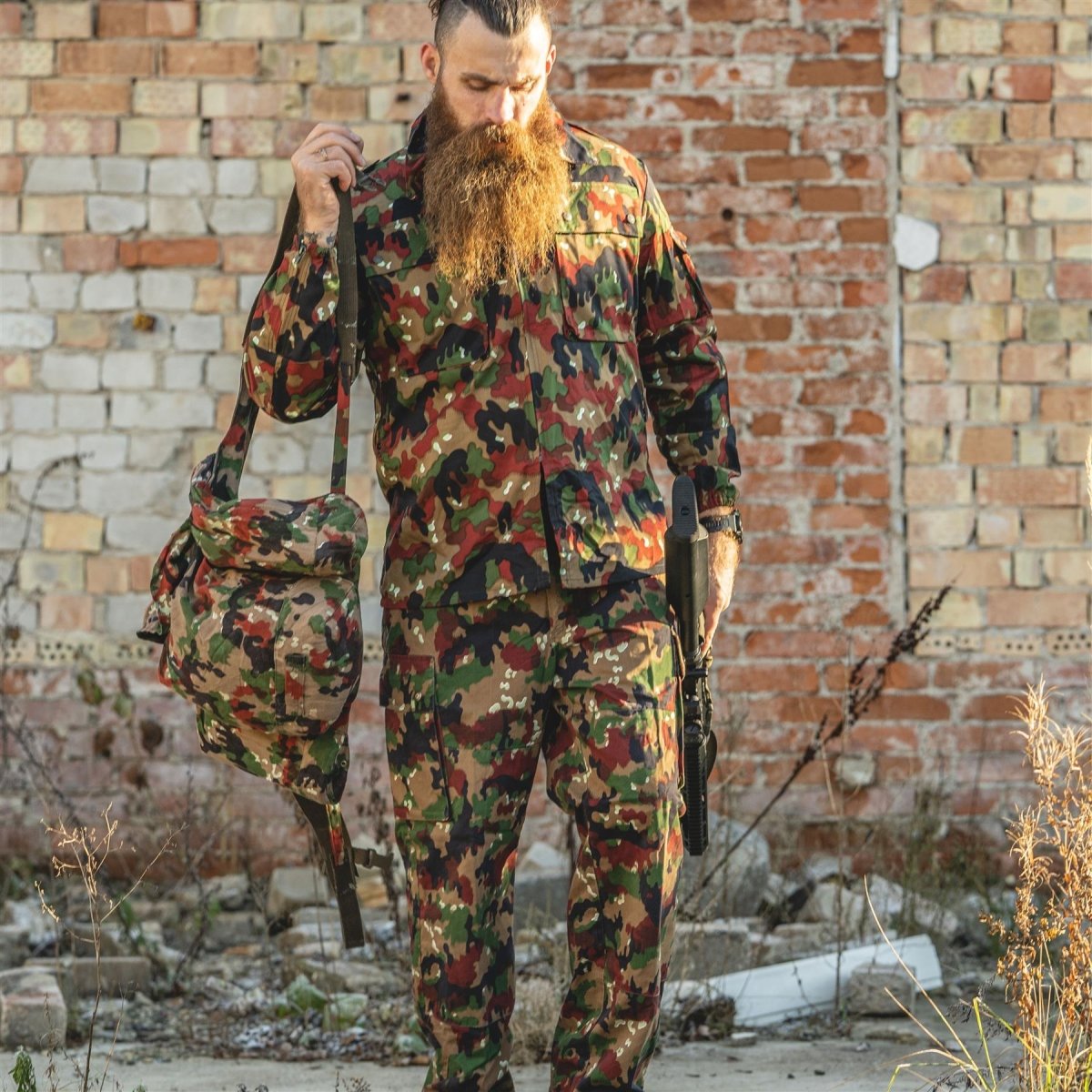 Giacca dell'esercito svizzero originale M83 Field da combattimento alpenflage camicia camo zippato