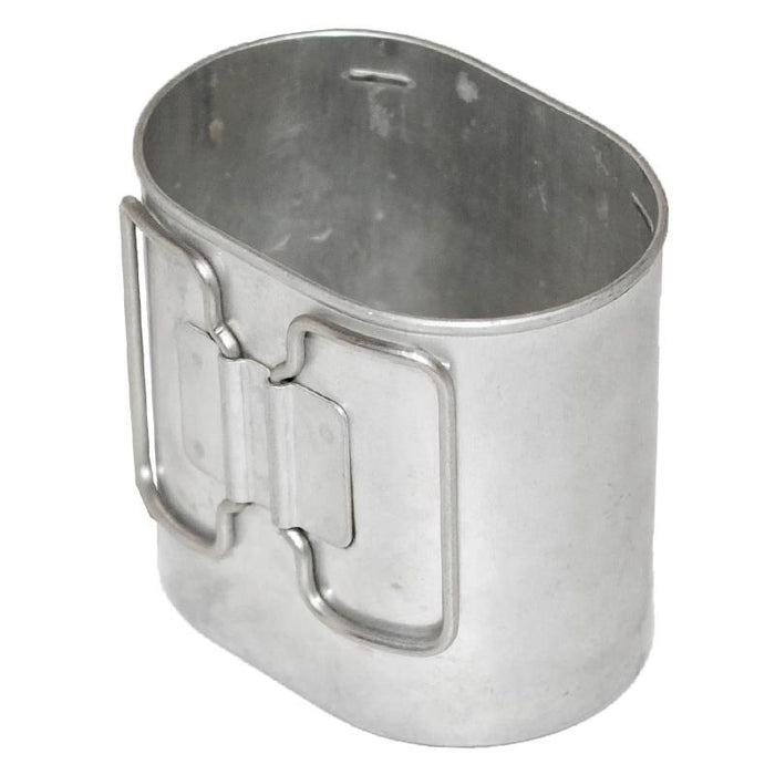 Vintage Schweizer Armee-Messbecher aus Aluminium mit Schmetterlingsgriff für militärisches Kantinen-Set, Camping oder Outdoor-Einsatz
