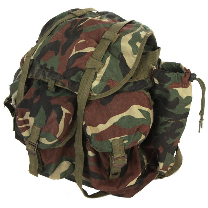 Original türkischer taktischer Militärrucksack aus Tarnnylon mit mehreren Taschen und verstellbaren Schultergurten