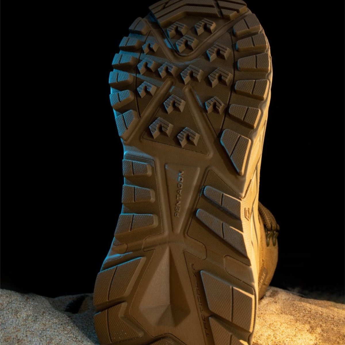 Pentagon Horizon Desert Trekking 6 Bottes légères et respirantes en daim Coyote