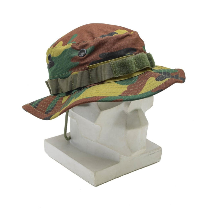 Militärischer Boonie-Hut mit belgischem Puzzle-Tarnmuster, breiter Krempe und strapazierfähigem Ripstop-Gewebe für den Außenbereich.